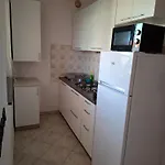 Tara Apartman Vir