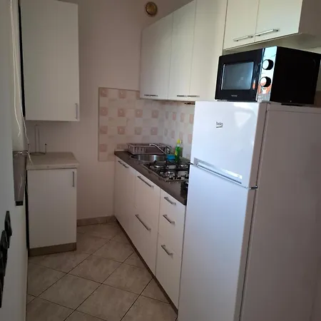 Tara Apartment Vir